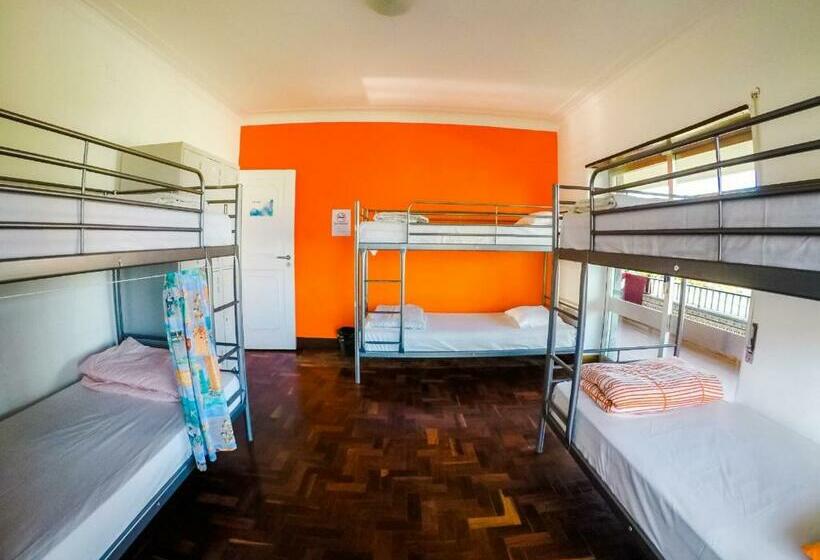 تختخواب در اتاق مشترک, Carcavelos Surf Hostel And Surf Camp