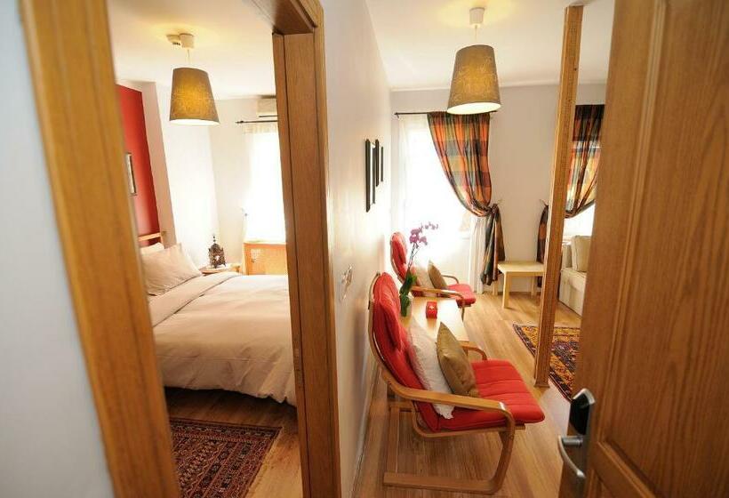 Family Room, Ahmet Efendi Evi