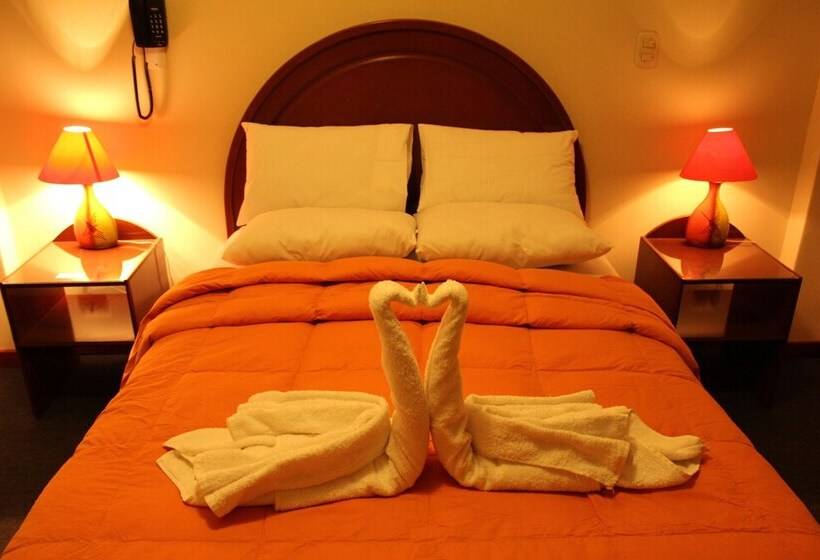 주니어 스위트, La Almohada Del Rey