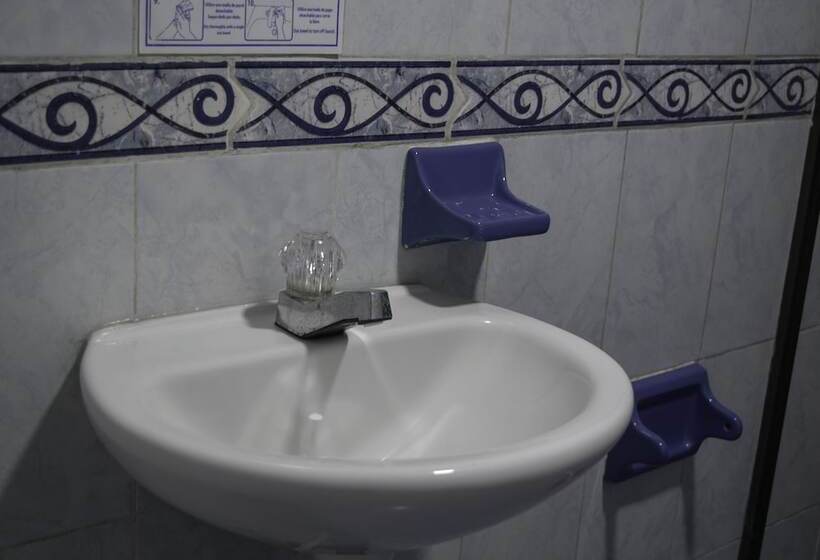 Кровать в Общей Комнате, Onde Pepe Hostel