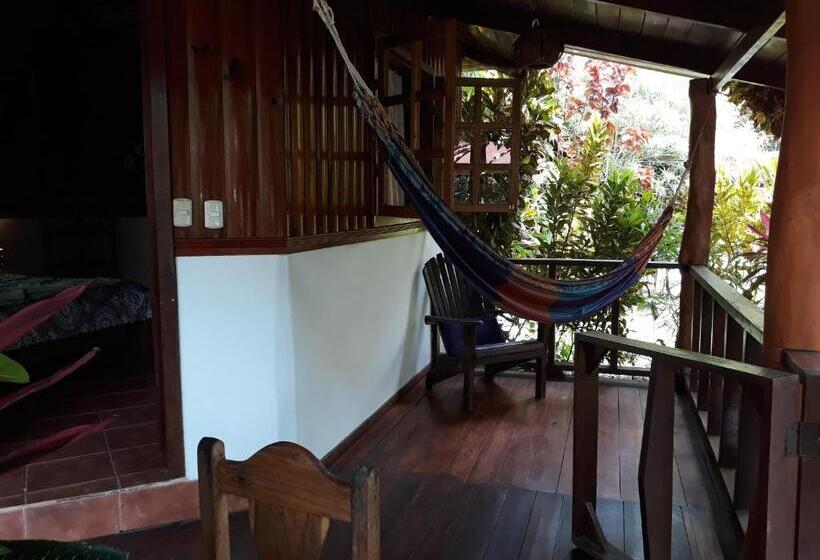 컴포트 트리플 룸, Cabinas Nirvana Ecolodge