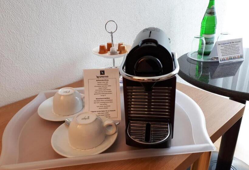 Номер Superior, Restaurant Clemensaugust