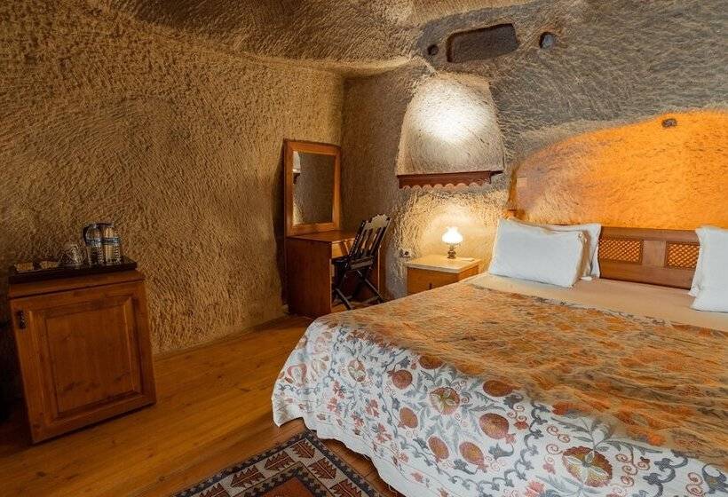 Полулюкс, Amber Cave Suites