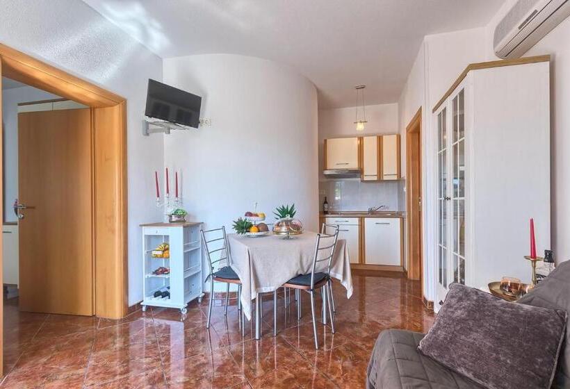 Апартаменты 1 Спальня, Villa Mihaela