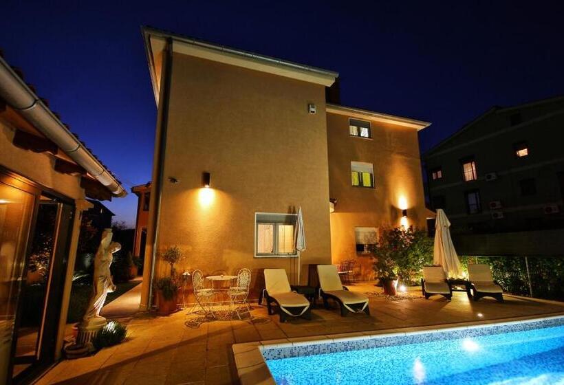 Студио Стандарт с Террасой, Villa Mihaela