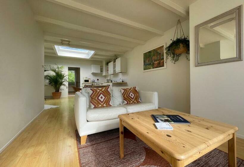 패밀리 스위트, Bed And Breakfast Amsterdam