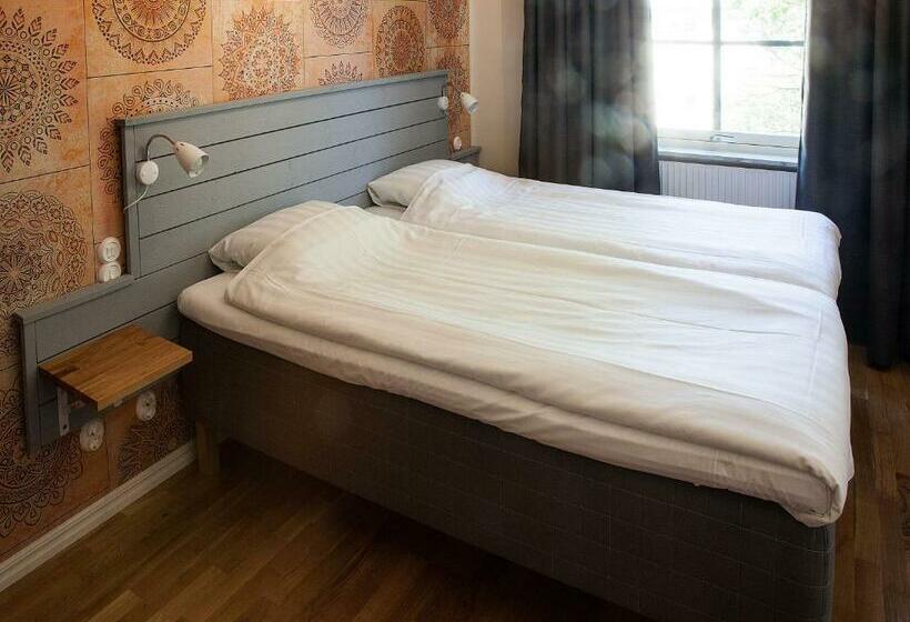 Номер Стандарт, Södra Hotellet