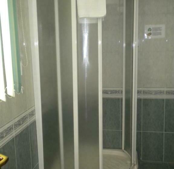 اتاق استاندارد, Ary