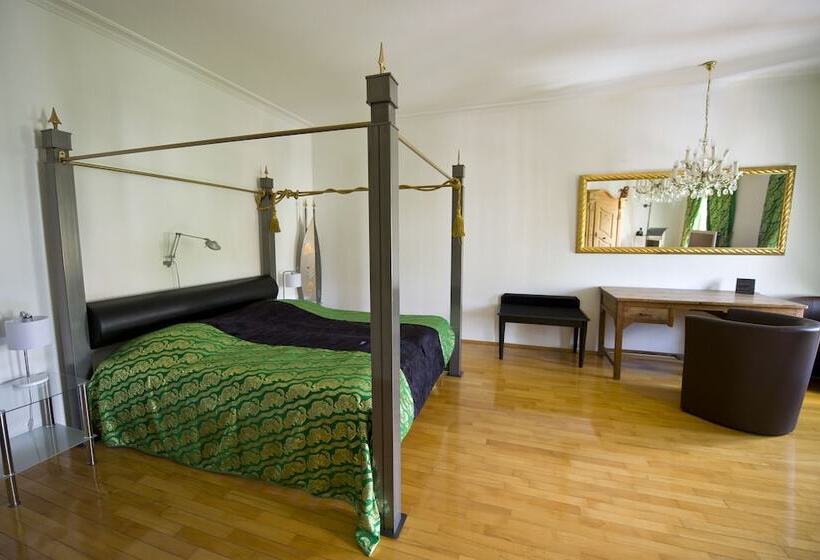 Standard Room, Bonapart