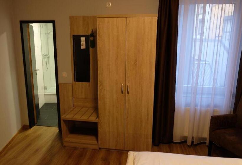 Superior Interior Room, Minx – Cityhotels