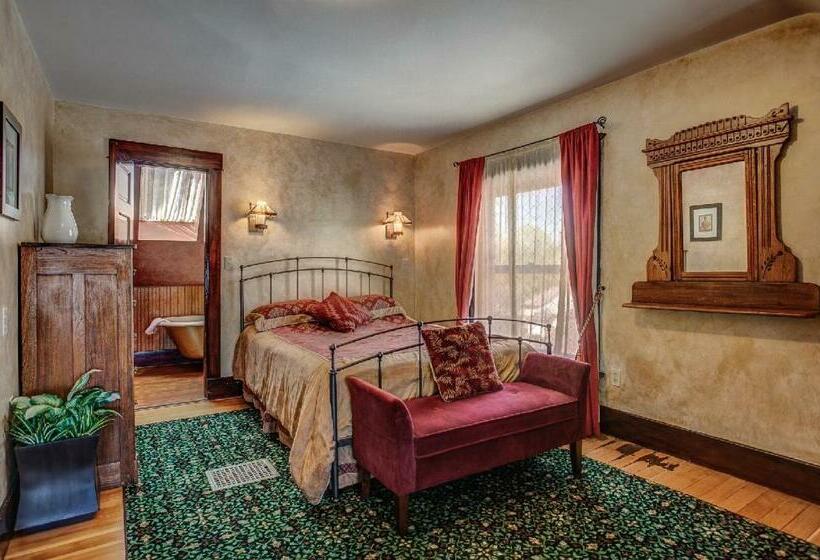 Номер Deluxe, Greenbriar Inn