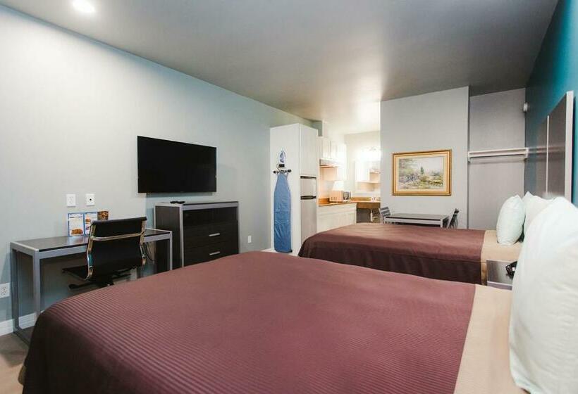 חדר דלוקס, Econo Lodge Inn & Suites