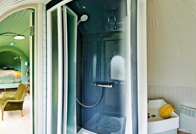 Номер Стандарт, Enniskeen Estate & Forest Spa   Boutique Riverside Glamping Cabins