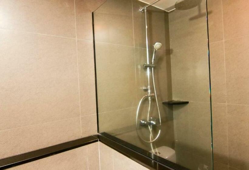 Номер Deluxe, Levana Pattaya Hotel   Sha Extra Plus