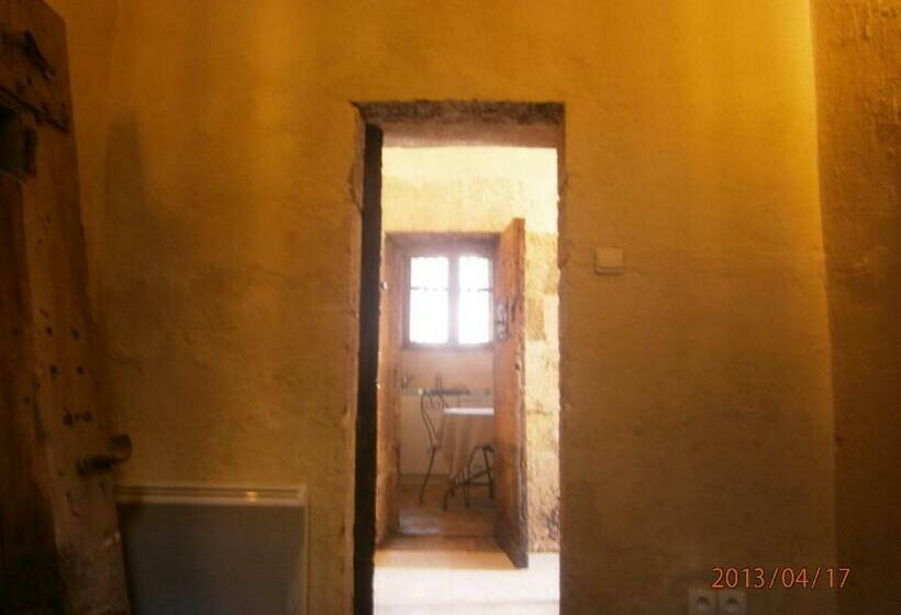آپارتمان 1 خوابه با تراس, La Tour Beauvoir