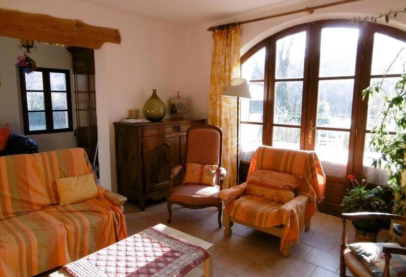 Дом 3 Спальни, Le Val Léron