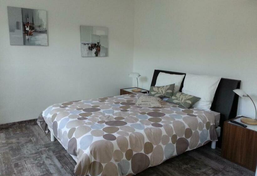 Номер Стандарт, Hôtel Le 6 3 Home Port En Bessin