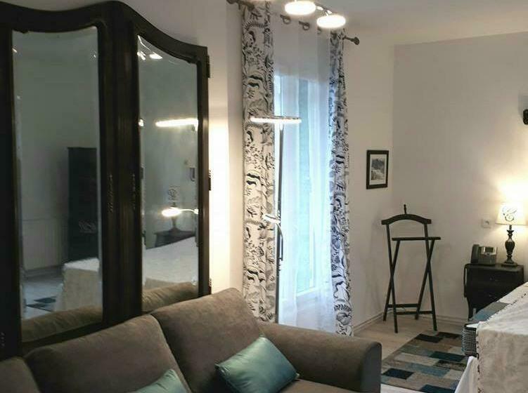 小型套房, Logis Hôtel & Restaurant Au Clos Paillé Charme & Caractère