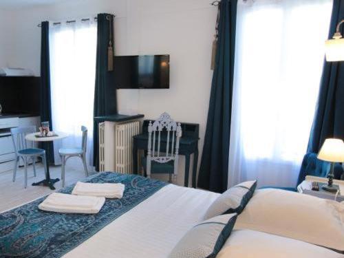 Номер Superior, Logis Hôtel & Restaurant Au Clos Paillé Charme & Caractère