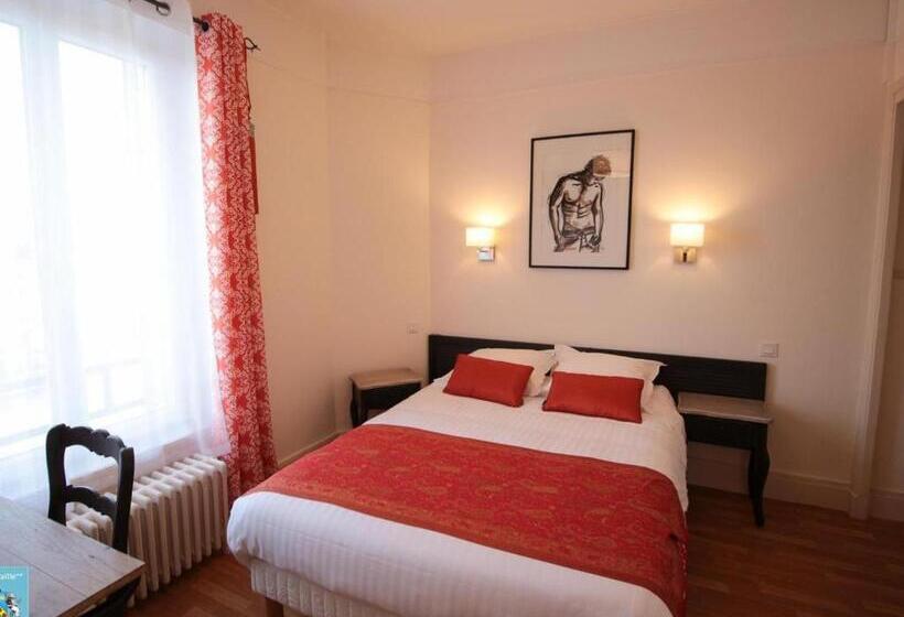 Номер Стандарт, Logis Hôtel & Restaurant Au Clos Paillé Charme & Caractère
