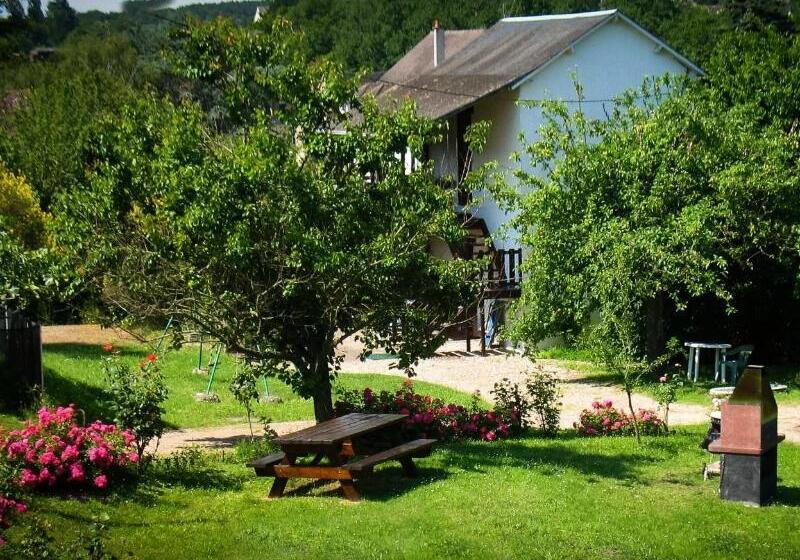 标准单人间, Logis Hôtel & Restaurant Au Clos Paillé Charme & Caractère