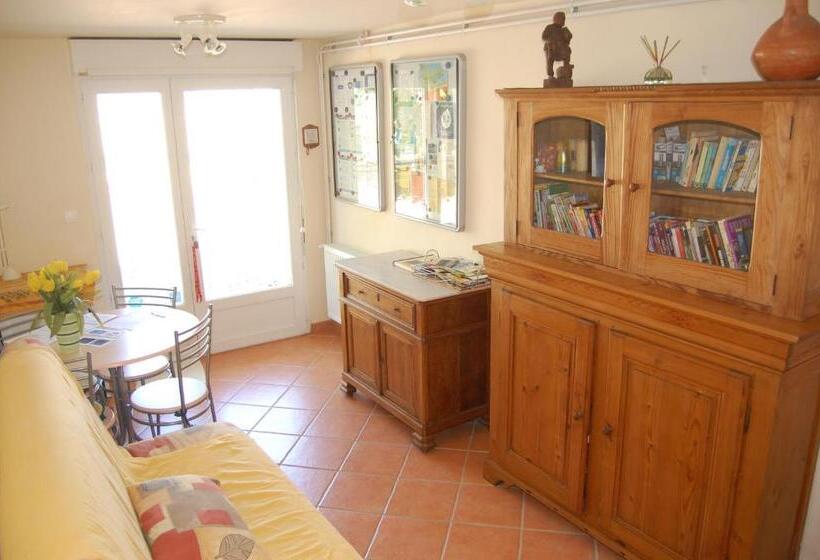 Family Suite, Douce France 82