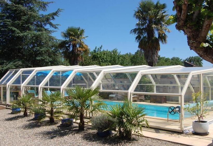 Family Suite, Douce France 82