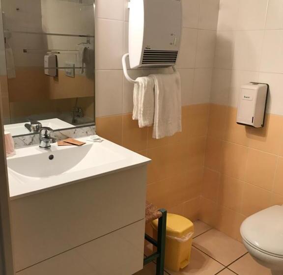 Номер Стандарт Трехместный, Abel Hôtel