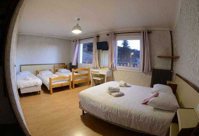 اتاق پنج‌تخته استاندارد, Auberge Du Virage