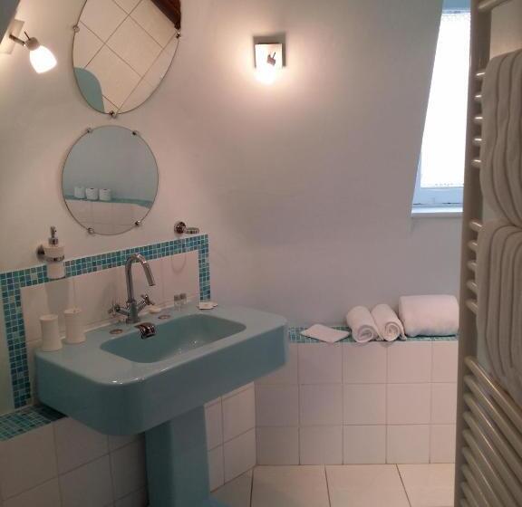 Классический Номер, Le Castel Guesthouse
