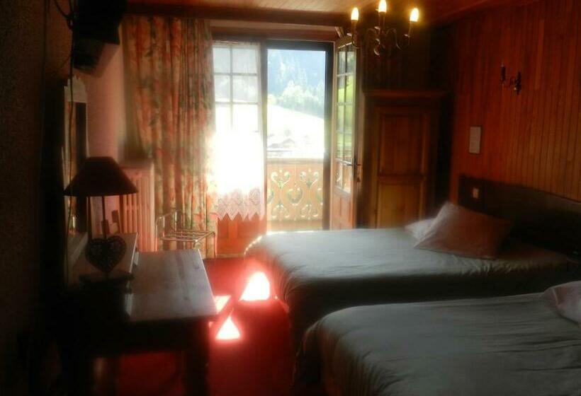 اتاق استاندارد چهار تخته, Chalet Hôtel Du Borderan