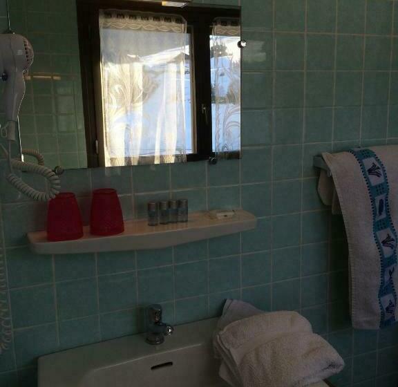 اتاق خانوادگی, Chalet Hôtel Du Borderan