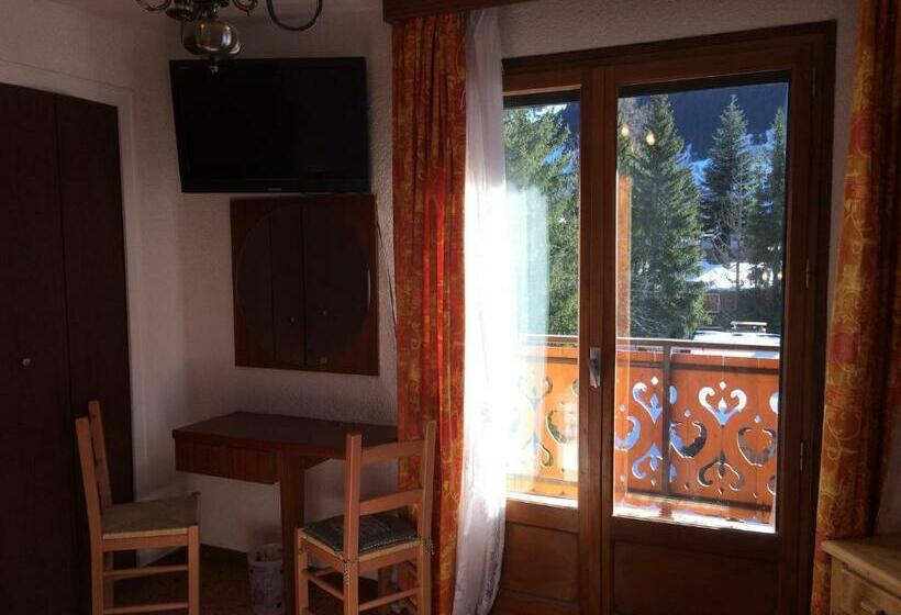 اتاق استاندارد, Chalet Hôtel Du Borderan