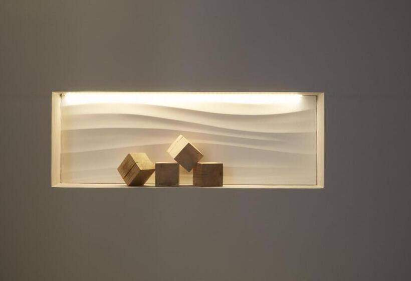 キングサイズベッドのデラックスルーム, Logis Hôtel   Restaurant Maison Claude Darroze