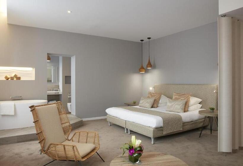 キングサイズベッドのデラックスルーム, Logis Hôtel   Restaurant Maison Claude Darroze