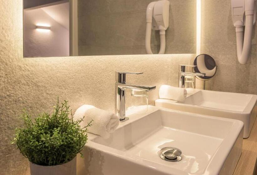 Семейный Номер Superior, Fasthôtel Biarritz Bidart Côte Basque   Un Hôtel Fh Collection