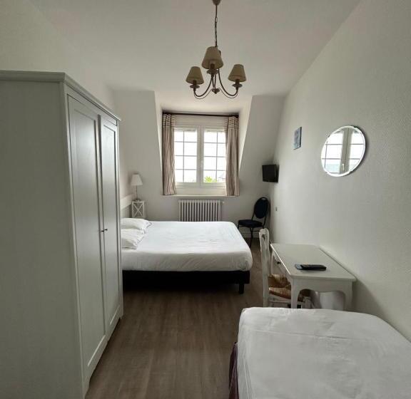 Семейный Номер Вид на Море, Hôtel De La Mer   Deauville Blonville   Boutique Hôtel De Charme Vue Mer Ou Campagne   Accès Direct