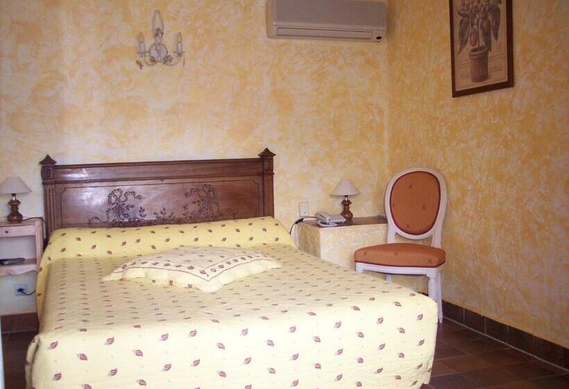 غرفة قياسية, Hôtel La Pierrerie