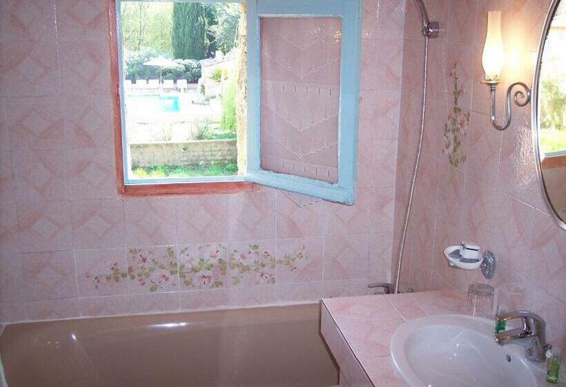 Номер Стандарт, Hôtel La Pierrerie
