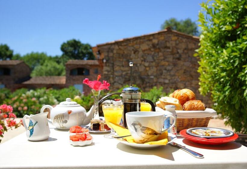 غرفة قياسية, Hôtel La Pierrerie