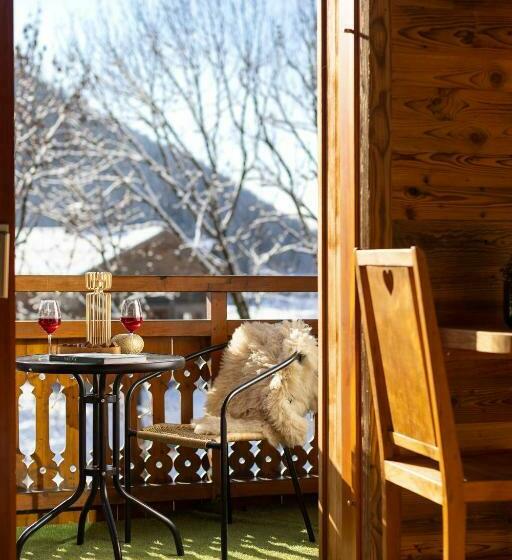 غرفة قياسية مزوَّدة بشُرفة, Hôtel Et Spa Le Vermont