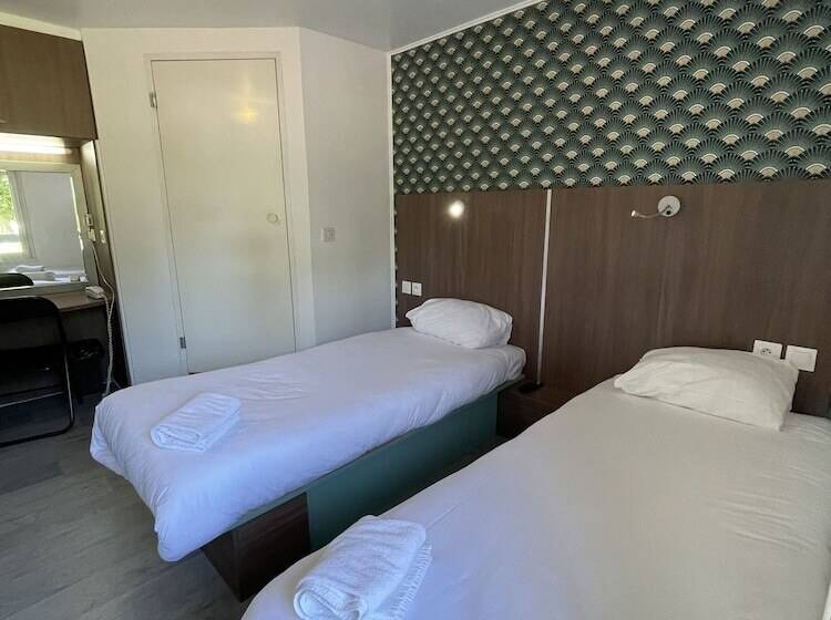 Номер Стандарт, Kyriad Direct Val De Reuil