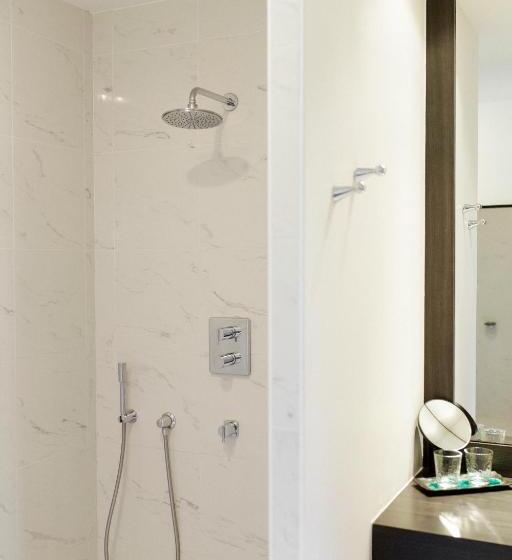اتاق لوکس با چشم‌انداز, Maison Decoret   Relais & Châteaux