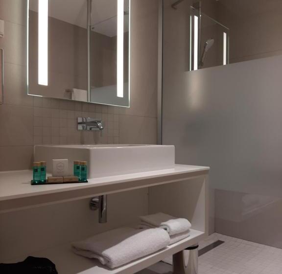 اتاق سوپریور با تخت بزرگ, Relais Saint Jacques  Chateauroux
