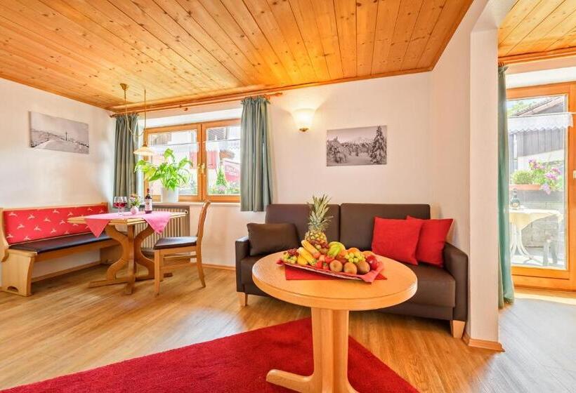 Студио Стандарт с Террасой, Familien  Und Wellnesshotel Landhaus Viktoria