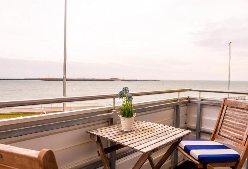 Quarto Estandar Vista Lago, Miramar