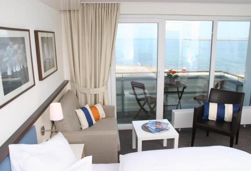 Cameră Cvadruplă Standard, Miramar