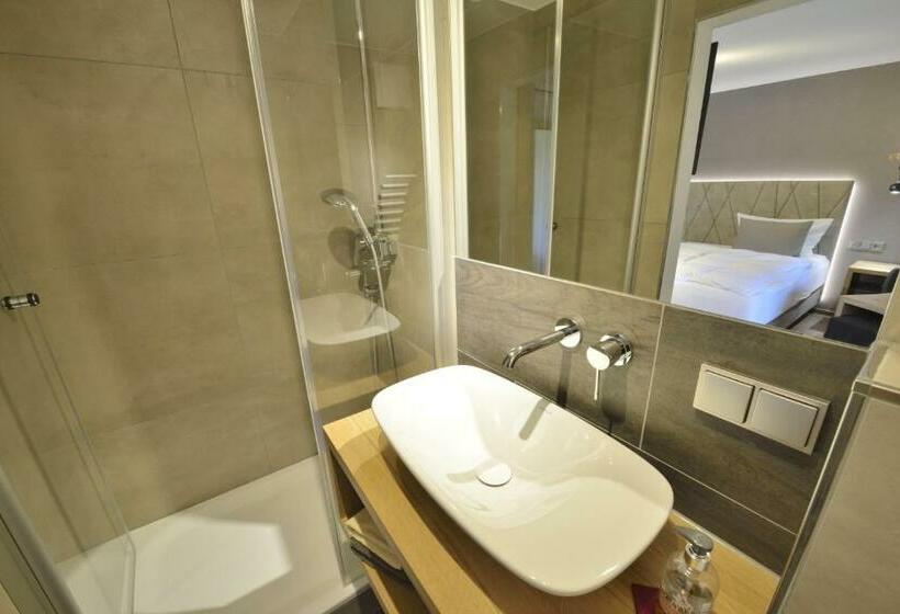 Номер Стандарт, Pension Waldkristall