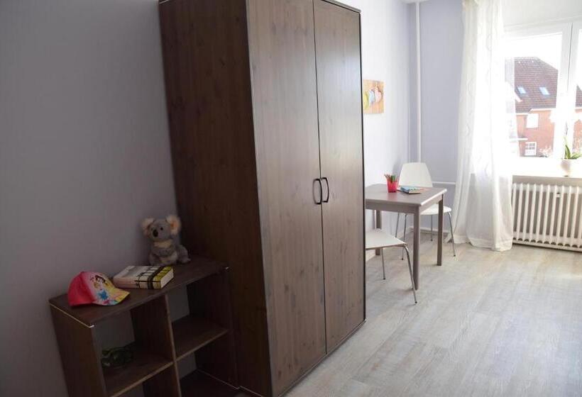 Апартаменты 2 Спальни, Thode