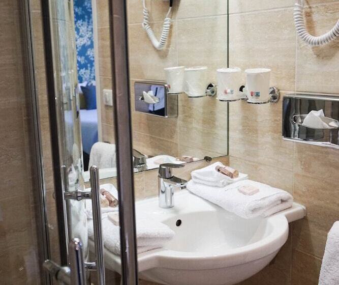 Quarto Superior, Villa Pruly Hotel Cannes Centre